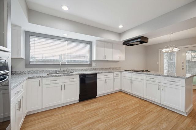 4460 W W Cypress Villas Drive, North Houston, TX 77379