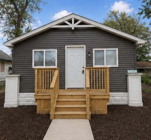 2745 Greene Street, Lake Station, IN 46405