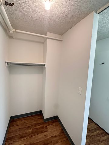 8975 W Golf Road 731, Niles, IL 60714