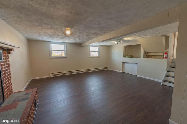 1424 GRACE ST, Allentown, PA 18103