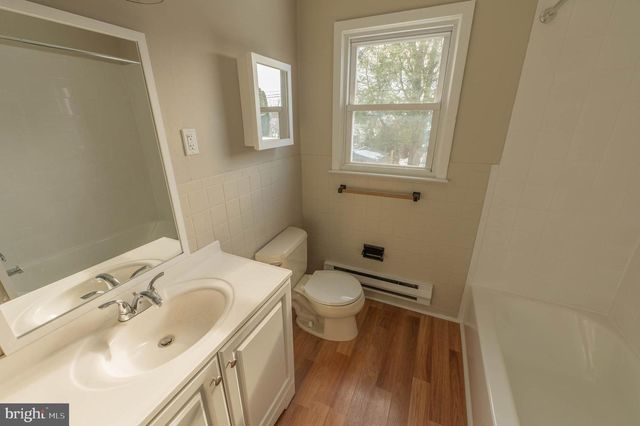 1424 GRACE ST, Allentown, PA 18103