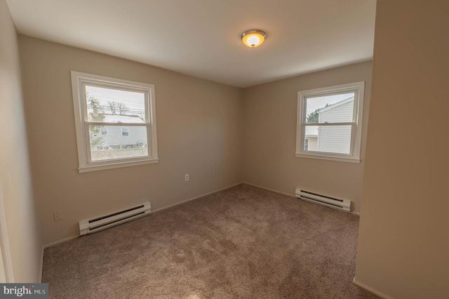 1424 GRACE ST, Allentown, PA 18103