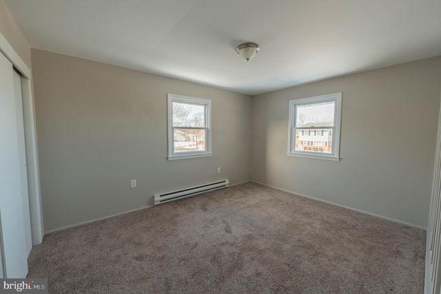 1424 GRACE ST, Allentown, PA 18103