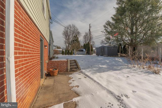 1424 GRACE ST, Allentown, PA 18103