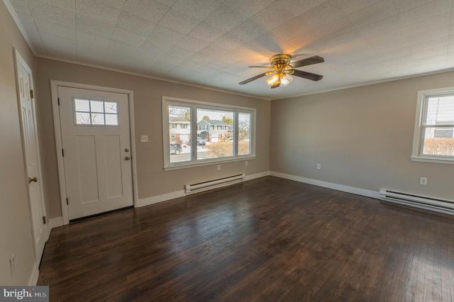 1424 GRACE ST, Allentown, PA 18103