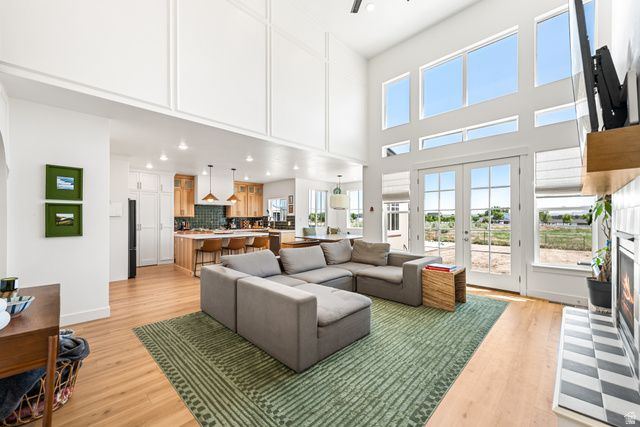 2153 W COLONY POINTE DR, Lehi, UT 84043