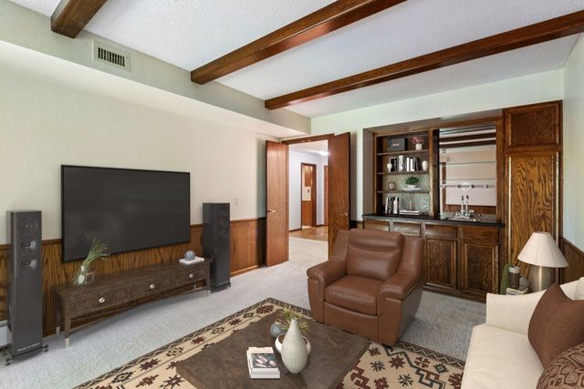 5601 Dewey Hill Road 210, Edina, MN 55439