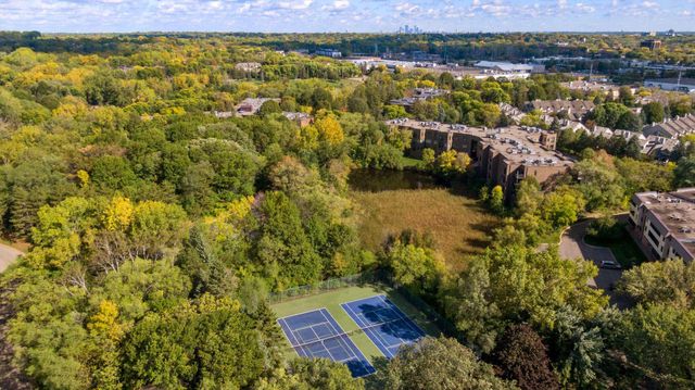 5601 Dewey Hill Road 210, Edina, MN 55439