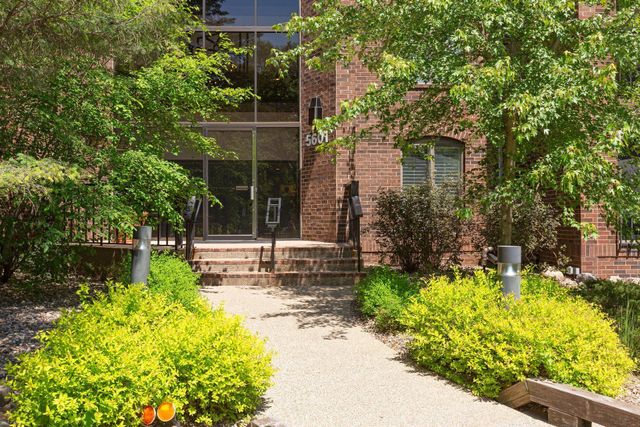 5601 Dewey Hill Road 210, Edina, MN 55439