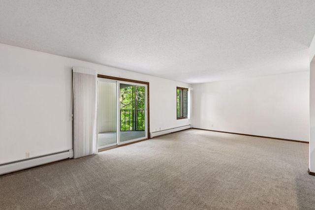 5601 Dewey Hill Road 210, Edina, MN 55439