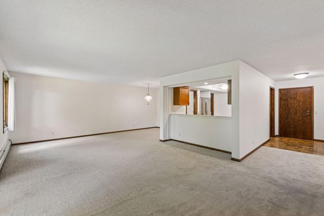 5601 Dewey Hill Road 210, Edina, MN 55439