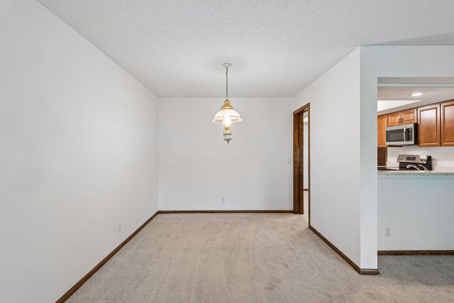 5601 Dewey Hill Road 210, Edina, MN 55439