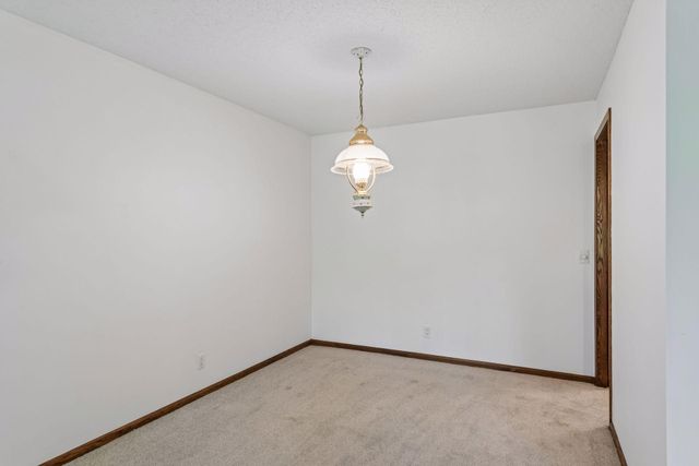 5601 Dewey Hill Road 210, Edina, MN 55439