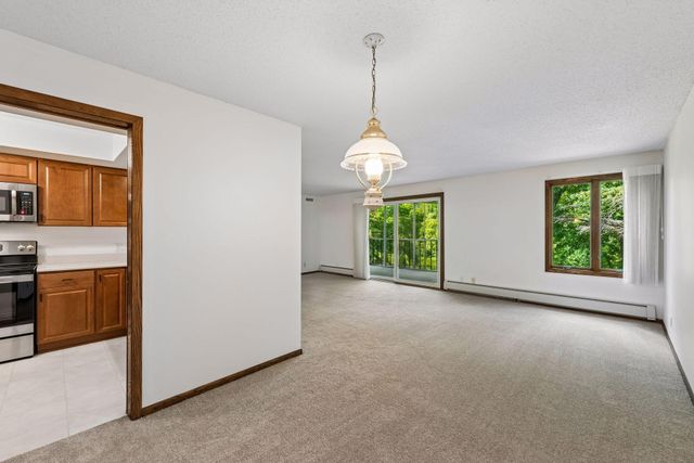 5601 Dewey Hill Road 210, Edina, MN 55439