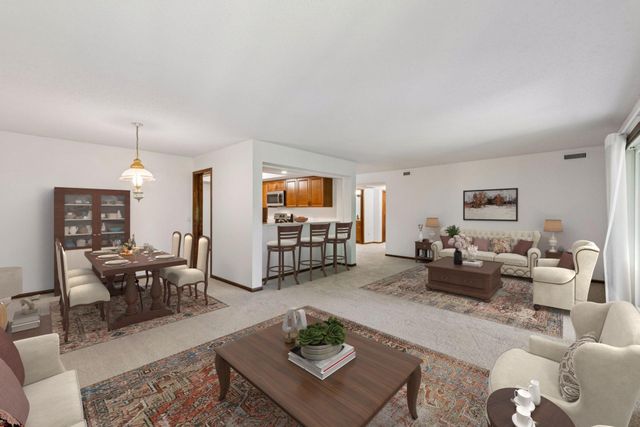 5601 Dewey Hill Road 210, Edina, MN 55439