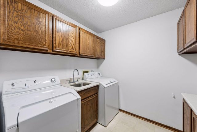 5601 Dewey Hill Road 210, Edina, MN 55439
