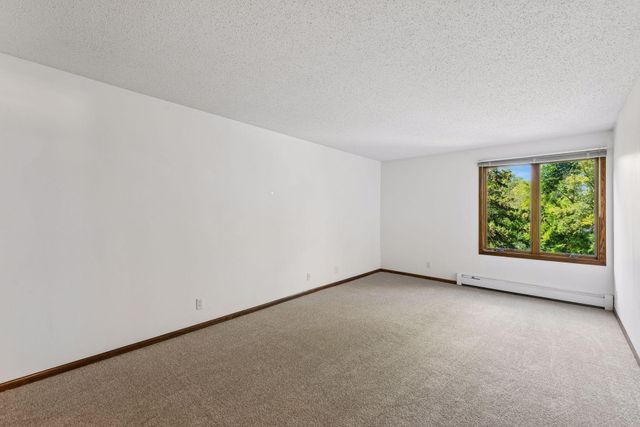 5601 Dewey Hill Road 210, Edina, MN 55439