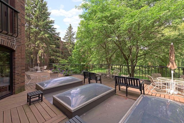 5601 Dewey Hill Road 210, Edina, MN 55439