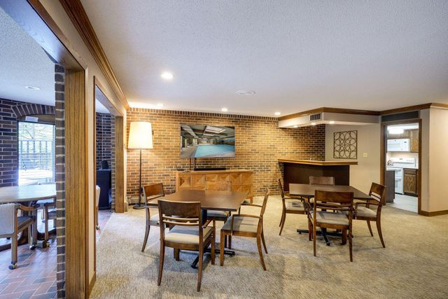 5601 Dewey Hill Road 210, Edina, MN 55439