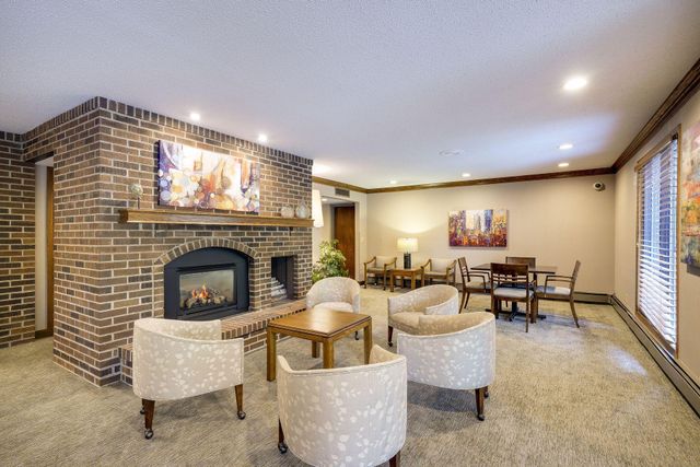 5601 Dewey Hill Road 210, Edina, MN 55439