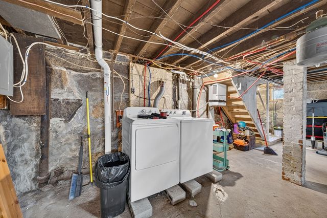 31 Chancery St, New Bedford, MA 02740