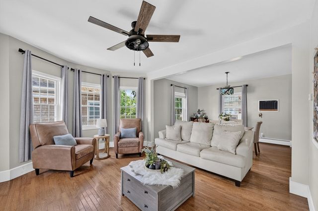 31 Chancery St, New Bedford, MA 02740