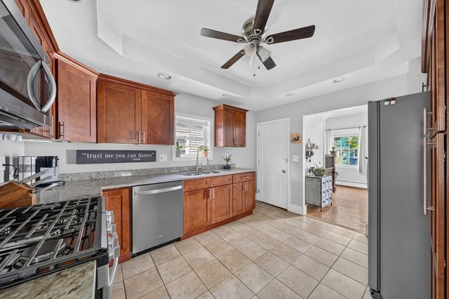 31 Chancery St, New Bedford, MA 02740