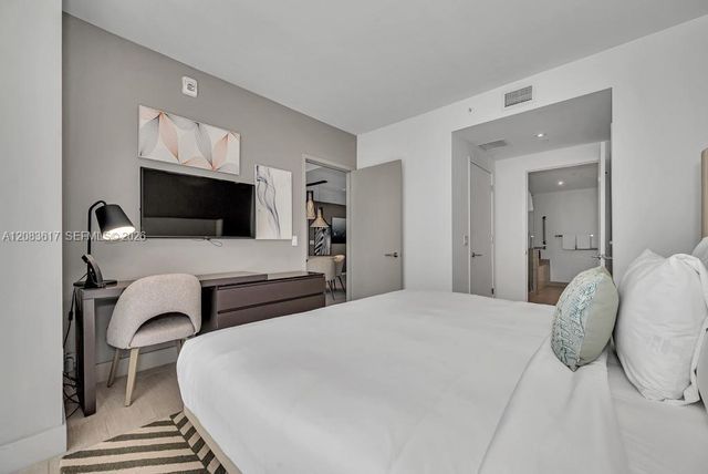 4010 S Ocean Drive R3007, Hollywood, FL 33019