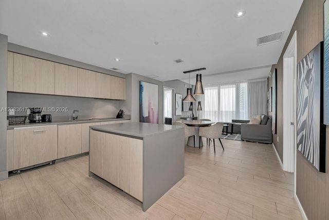4010 S Ocean Drive R3007, Hollywood, FL 33019