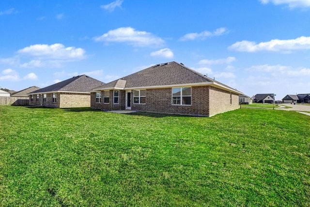 1 Keystone Court, Angleton, TX 77515