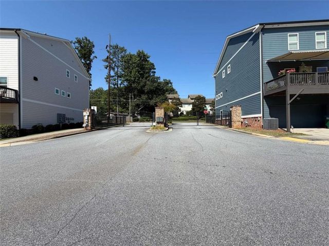 3782 Oxford Circle, Doraville, GA 30340