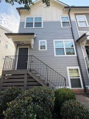 3782 Oxford Circle, Doraville, GA 30340