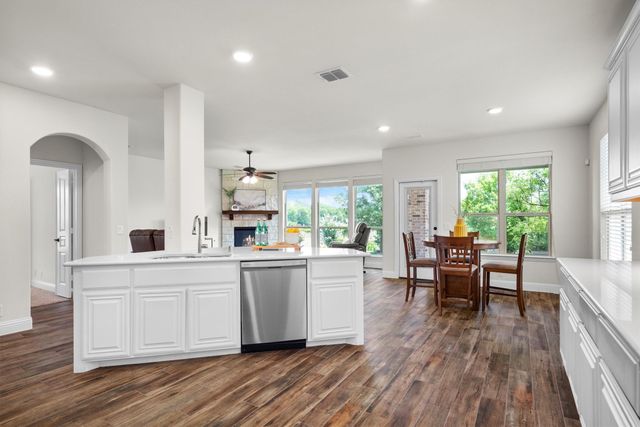 9409 Meadowpark Drive, Denton, TX 76226
