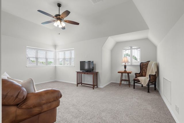 9409 Meadowpark Drive, Denton, TX 76226