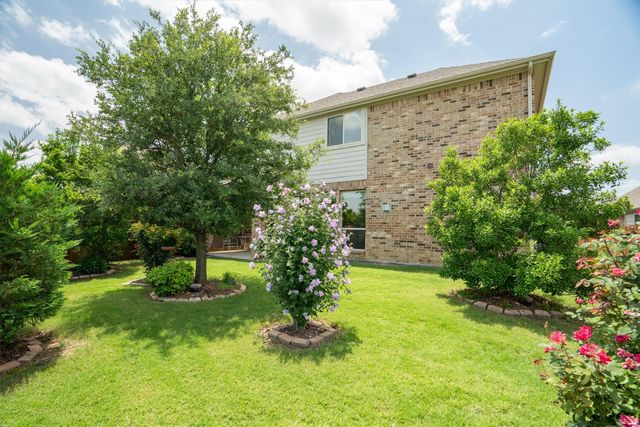 9409 Meadowpark Drive, Denton, TX 76226