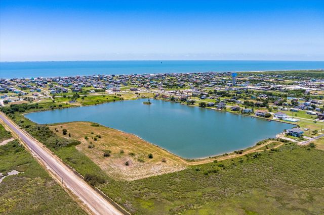 1105 Bobs Road, Crystal Beach, TX 77650