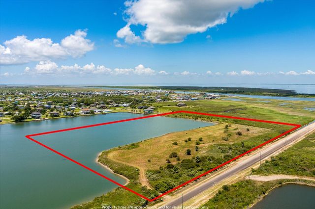 1105 Bobs Road, Crystal Beach, TX 77650