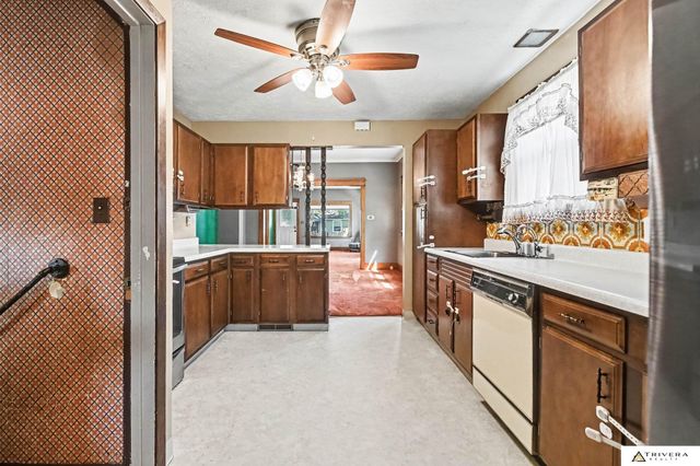 809 S 36th Street, Lincoln, NE 68510
