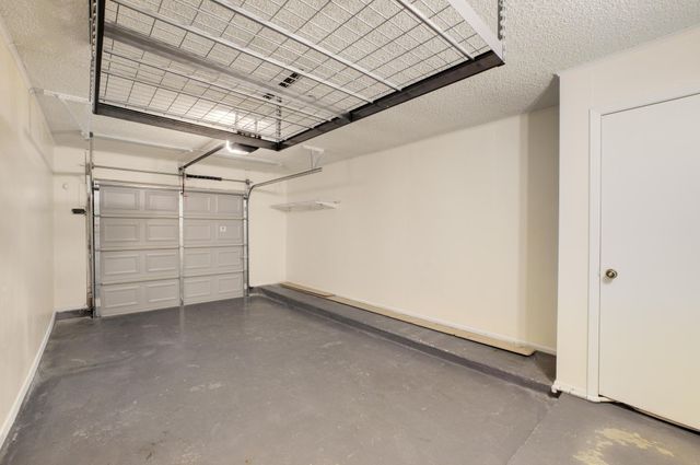 1245 Spyglass DR B, Austin, TX 78746