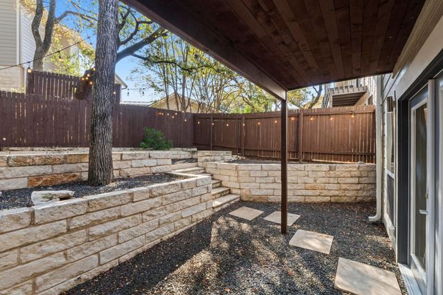 1245 Spyglass DR B, Austin, TX 78746