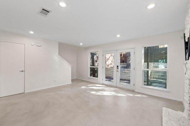 1245 Spyglass DR B, Austin, TX 78746