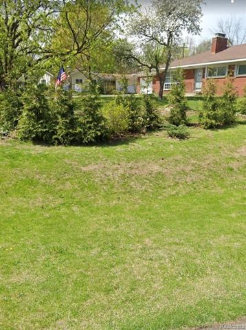 3443 Nichols Road, Auburn Hills, MI 48326
