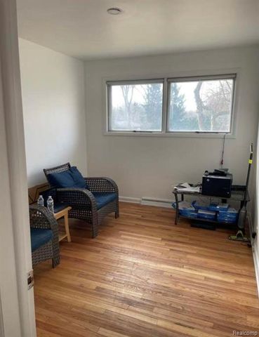 3443 Nichols Road, Auburn Hills, MI 48326
