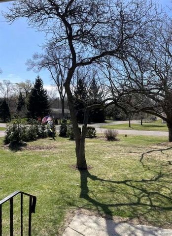 3443 Nichols Road, Auburn Hills, MI 48326