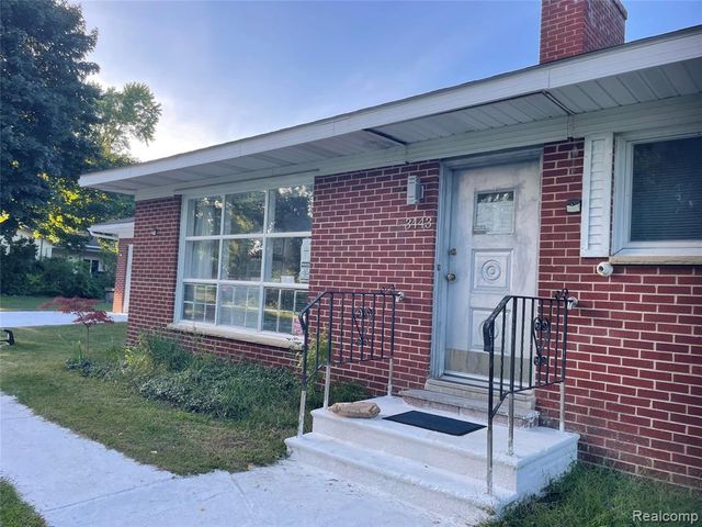 3443 Nichols Road, Auburn Hills, MI 48326