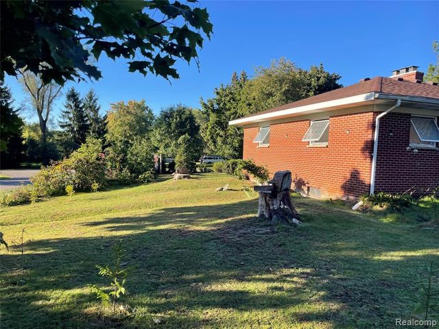 3443 Nichols Road, Auburn Hills, MI 48326