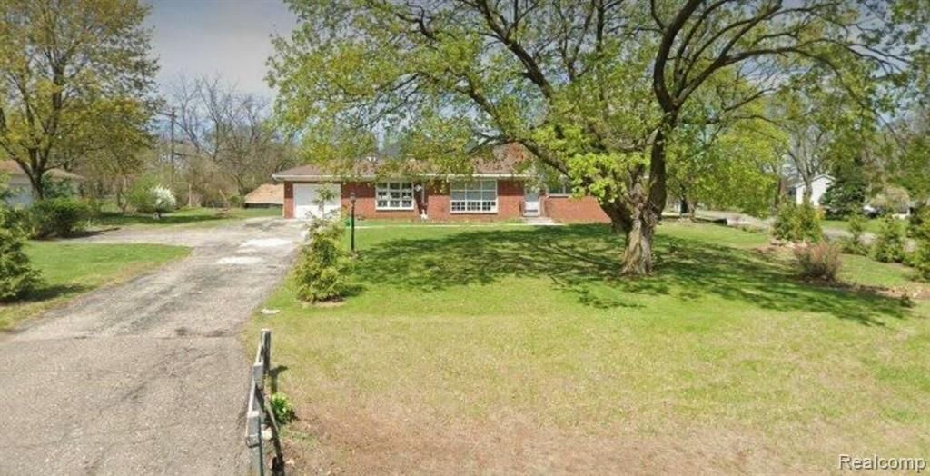 3443 Nichols Road, Auburn Hills, MI 48326