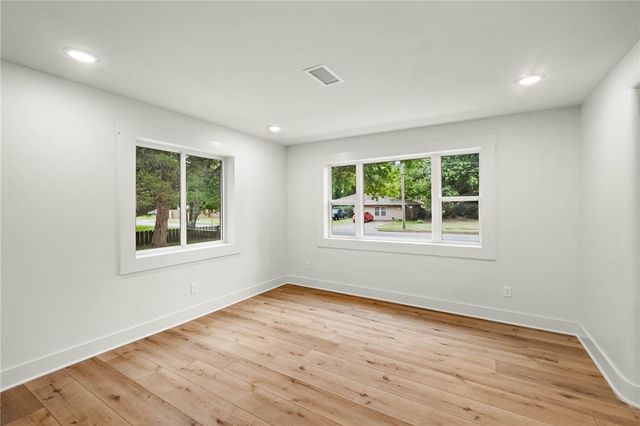 1400 W Emma Avenue, Springdale, AR 72764