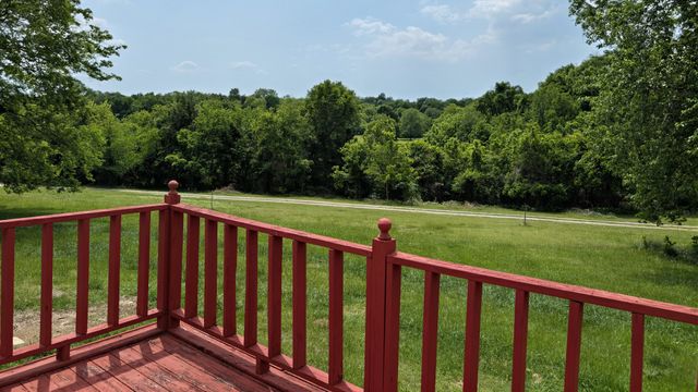 11 Brittany Ln, Gordonsville, TN 38563