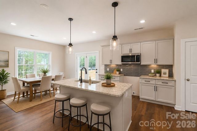 17 Tennyson Drive, Taylorsville, NC 28681